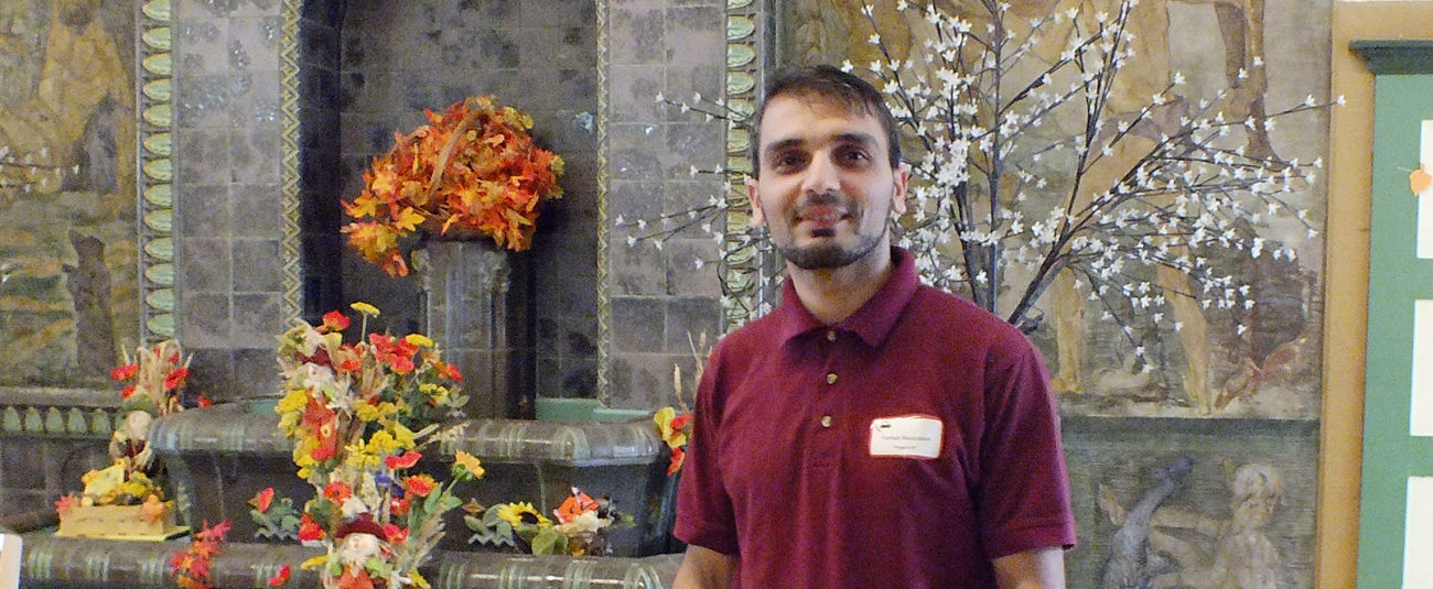 Farhad Rezazadeh im Brunnenraum des AWO-Pflegeheims Erfurt