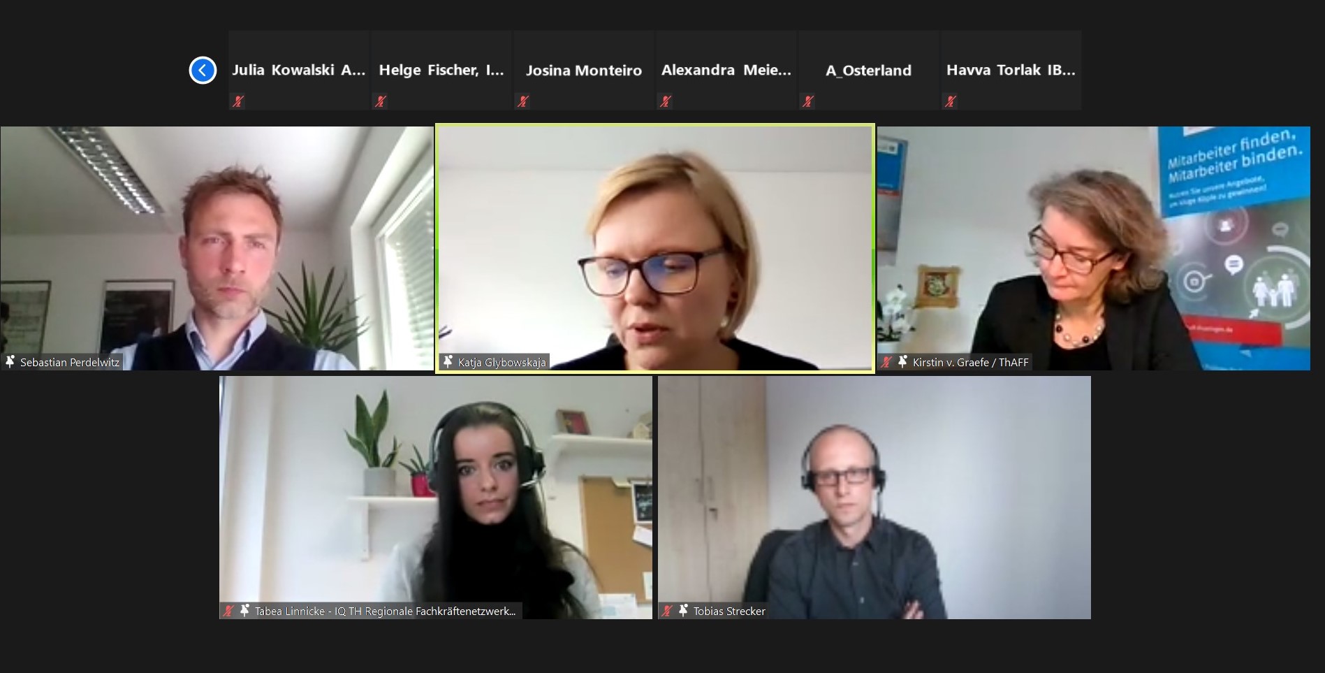 Screenshot aus dem AWO Webtalk; v.l.n.r.: Sebastian Perdelwitz, Tabea Linnicke, Katja Glybowskaja, Tobias Strecker, Kirstin von Gräfe