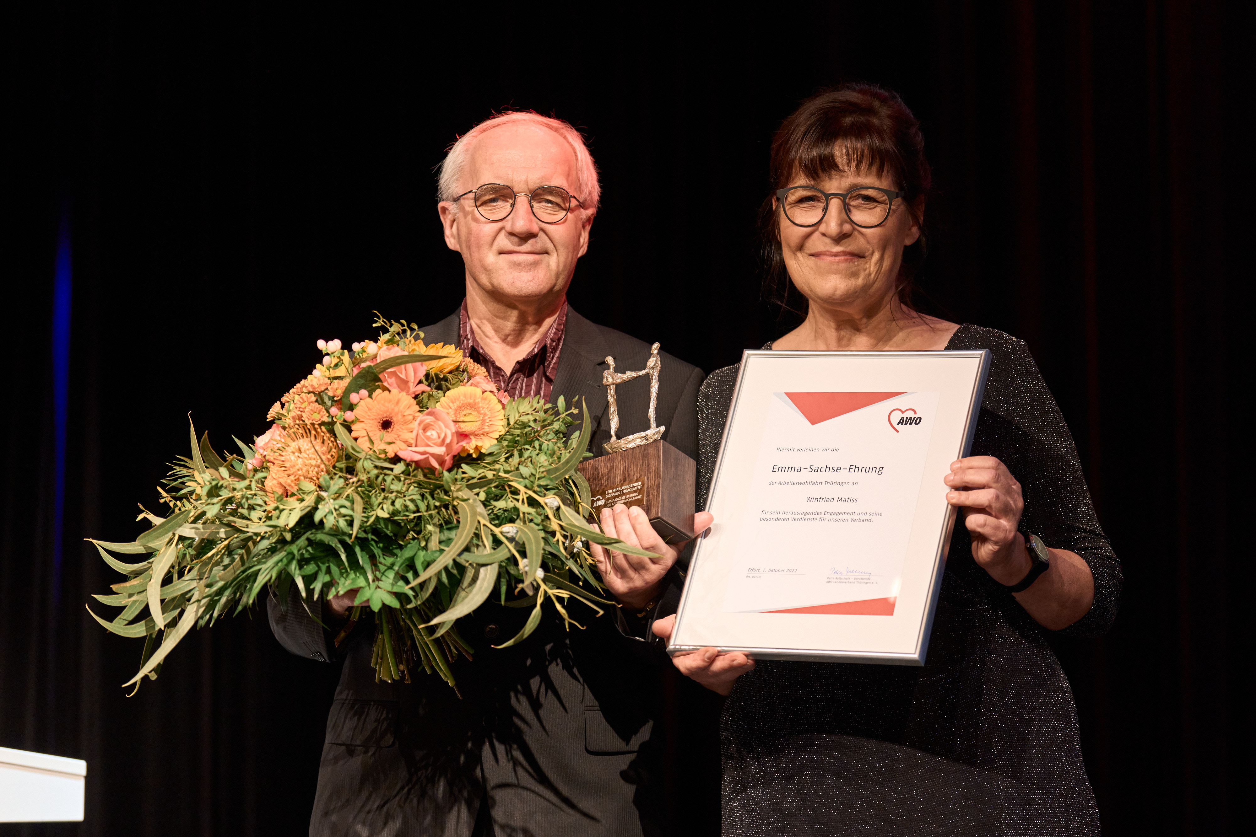 Winfried Matiss und AWO-Landesvorsitzende Petra Rottschalk